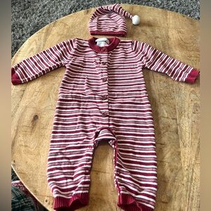 Elegant baby 12 mo Striped Red & White One Piece knit romper & hat 100% cotton